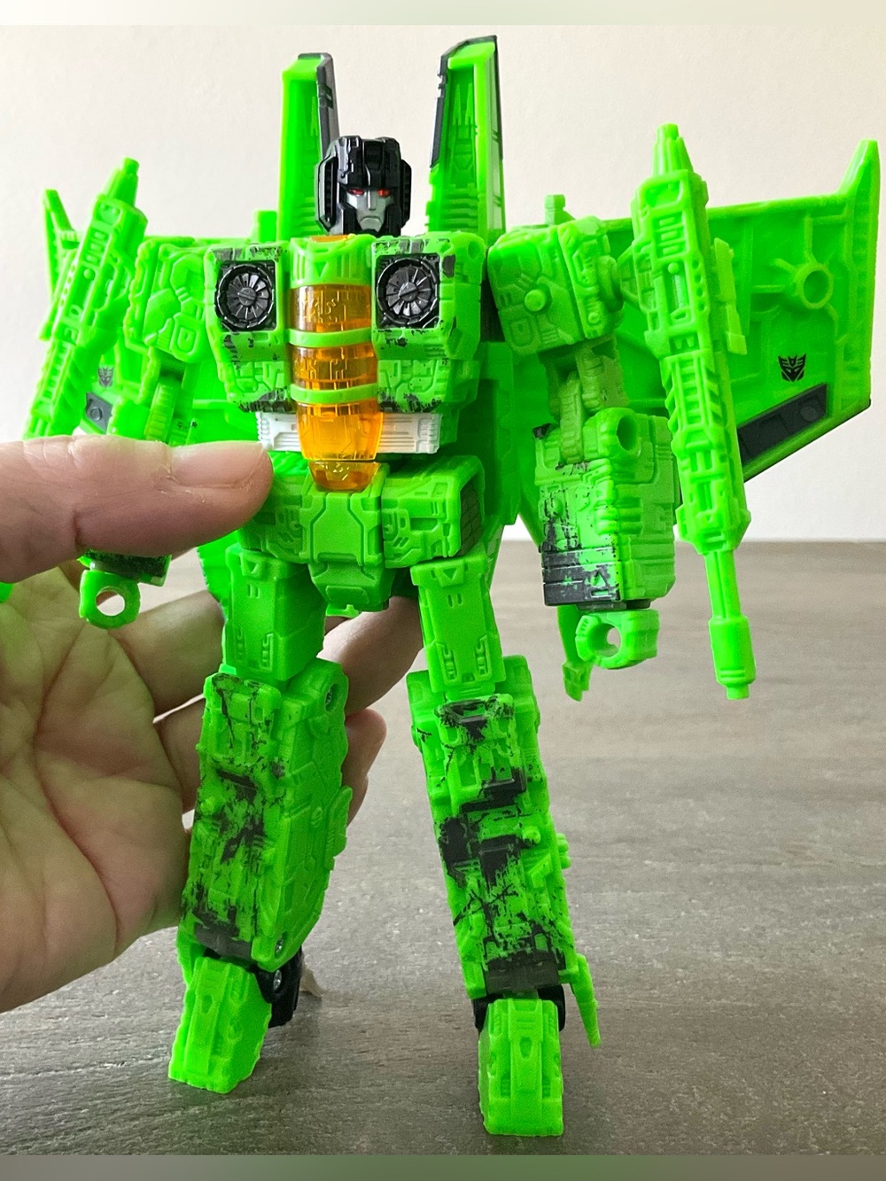 Transformers Siege WFC Acidstorm